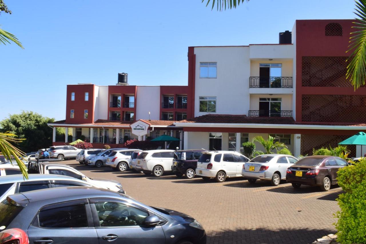 Meru Slopes Hotel Bagian luar foto