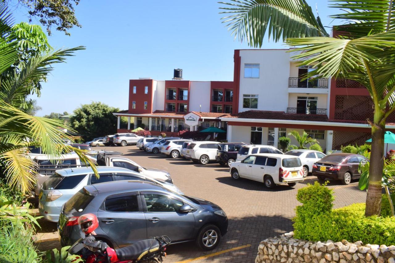 Meru Slopes Hotel Bagian luar foto