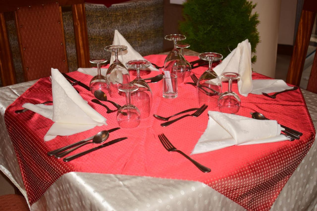 Meru Slopes Hotel Bagian luar foto