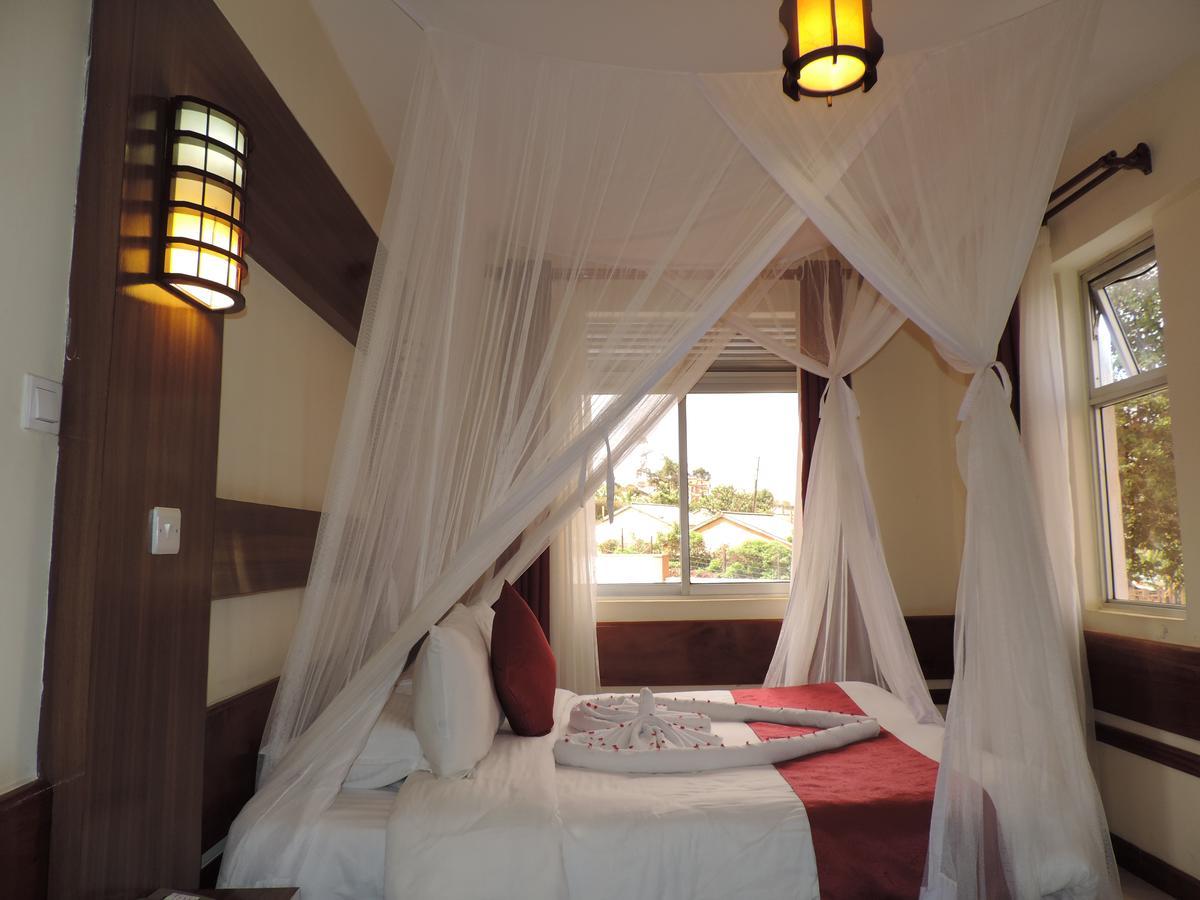 Meru Slopes Hotel Bagian luar foto