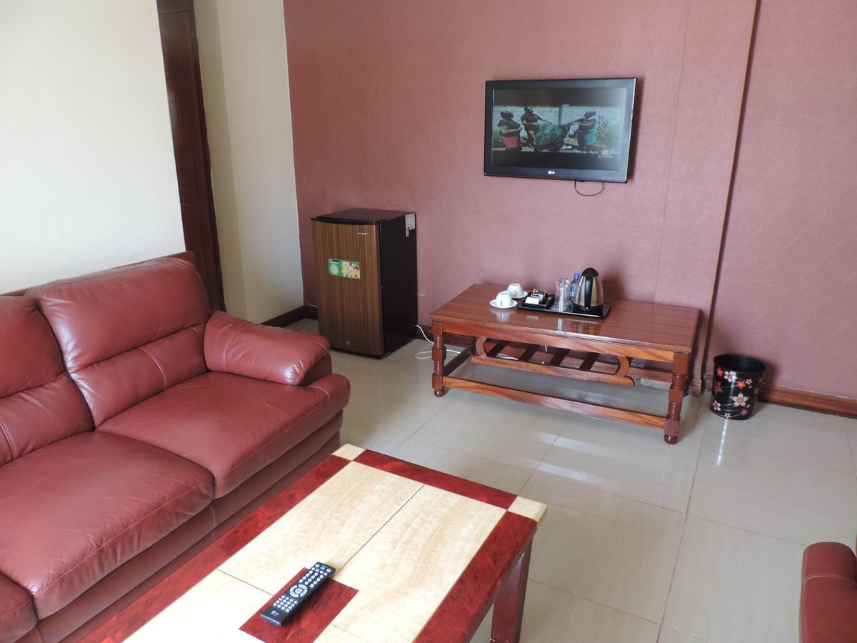 Meru Slopes Hotel Bagian luar foto